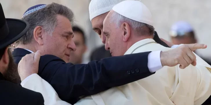 Francoisdeux-proches-vieille-ville-Jerusalem-Israel-lundi-26-2014-rabbin-argentin-Abraham-Skorka-gauche-Omar-Abboud-Eglise-catholique-Argentine_0