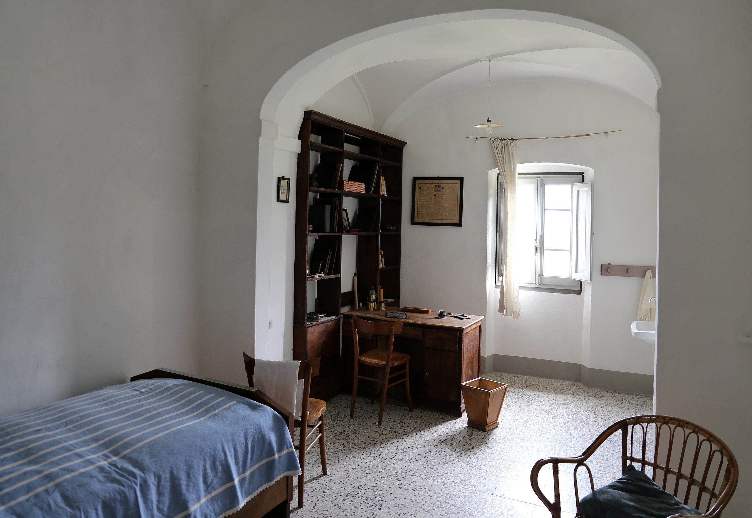 BEATO TOMMASO DA OLERA: LA CELLA - Vativision