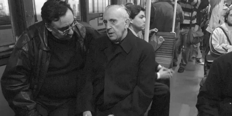 8b577fbd676550a7e8d94b4c0959c104